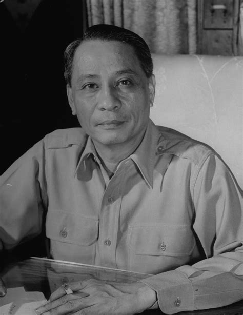 Manuel Roxas — Google Arts & Culture.